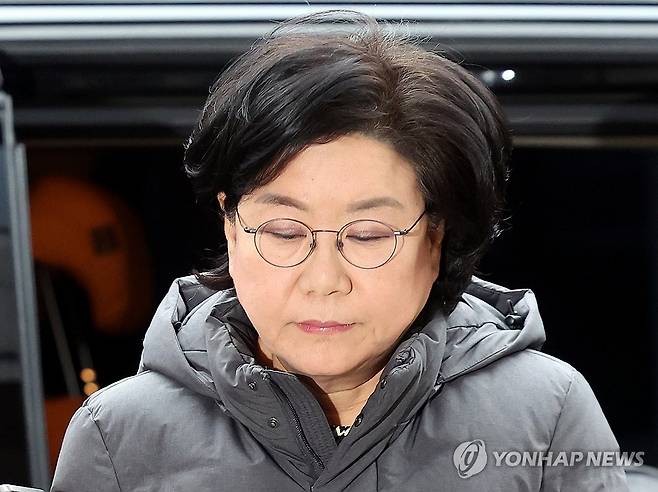 지명 철회된 이혜훈 기획예산처 장관 후보자 (서울=연합뉴스) 이재명 대통령이 25일 이혜훈 기획예산처 장관 후보자의 지명을 철회했다. 사진은 지난 15일 서울 중구 예금보험공사에 마련된 인사청문회 준비 사무실로 출근하는 모습. 2026.1.25 [연합뉴스 자료사진] photo@yna.co.kr