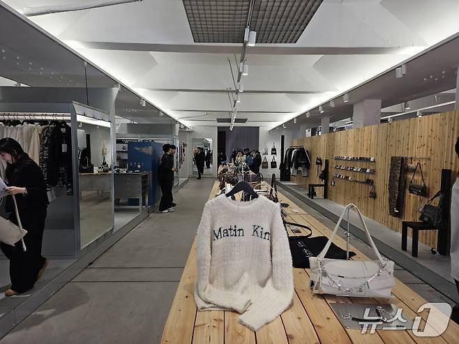 마뗑킴 성수 플래그십 스토어 내부 모습.ⓒ 뉴스1/김진희 기자.