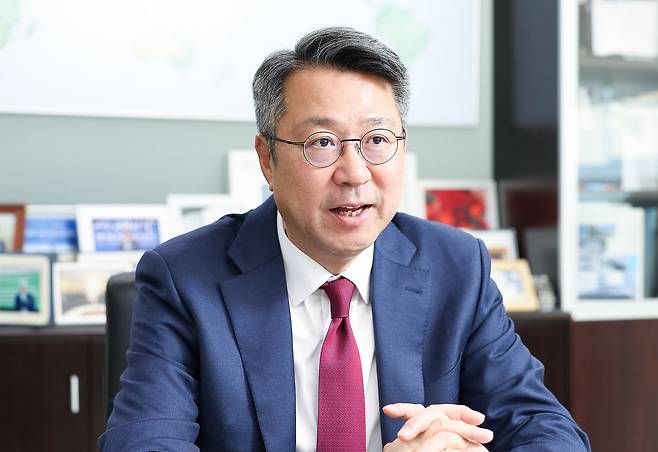 롯데관광 백현 대표는 한국 크루즈 산업이 도약하기 위해서 정부 차원의 인프라 개선 지원이 절실하다고 강조했다. 우상조 기자