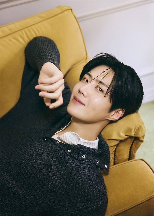 Actor Kim Seon-ho, who play Joo Ho-jin from Netflix romance series ″Can This Love Be Translated?″ [NETFLIX]
