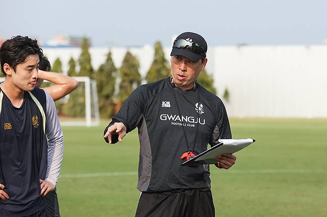 새출발 이정규호, “헐거워진 팀워크 닦고, 조이고”