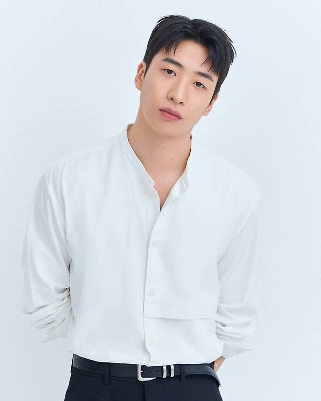 유수빈, 변우석 보좌관 된다… '21세기 대군부인' 아이유와 호흡