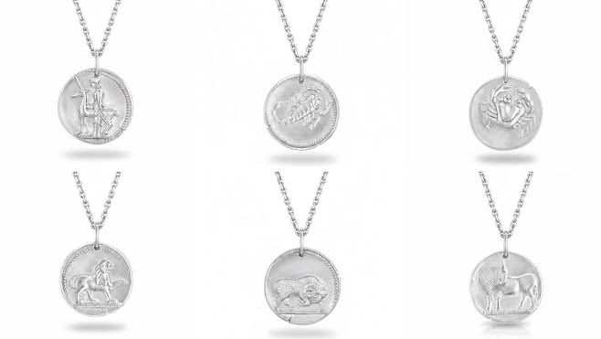 클래식한 옐로우 골드뿐만 아니라 세련된 무드의 화이트 골드 버전이 새롭게 합류했다.