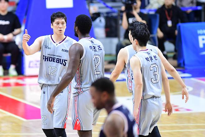 2007년 입단해 줄곧 '원클럽맨'으로 현대모비스를 지킨 함지훈. KBL 제공