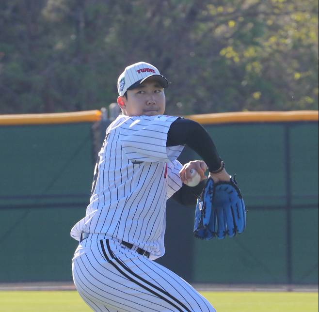 3~4㎞ 더 나와, 2주 빠른 페이스 손주영 컨디션에 '류지현호' 웃다