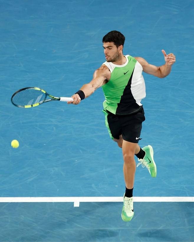 5경기 무실세트 승리를 거둔 카를로스 알카라스. 사진 호주오픈