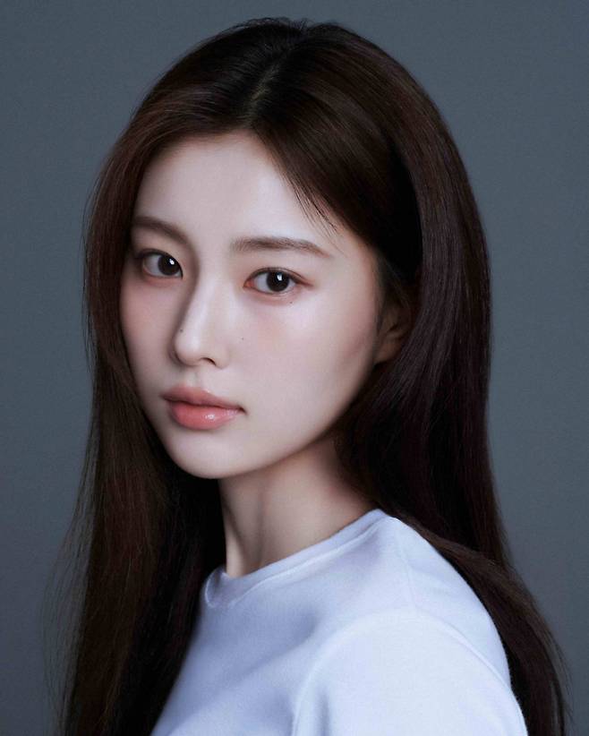 강혜원, 일본→한국 잇는 매력 히로인 등극 (제공: PEACE)