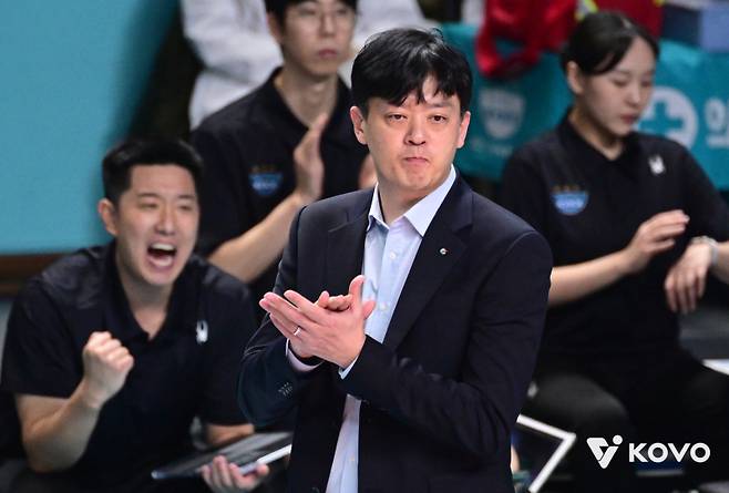 이영택 GS칼텍스 감독 “순위 싸움? 힘든 상황이지만 기회 충분해” [쿠키 현장]