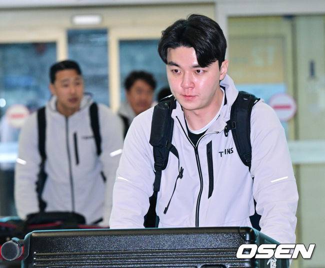 12승 투수였는데, 제대하니 자리가 없네…LG 1차지명 이민호 “말 많은 변화구 많이 연습했어요”