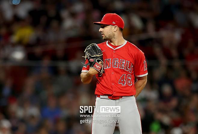 ▲ 신시내티 레즈-탬파베이 레이스-LA 에인절스 삼각 트레이드를 통해 팀을 옮긴 브록 버크. 에인절스에서 신시내티로 이적했다.