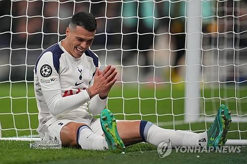 부상→부상→부상→부상→부상…토트넘 환자가 끝 없이 나온다→핵심 DF 포로 '햄스트링 부상' 4주 OUT