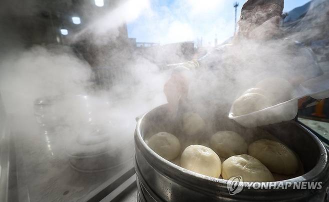 가창면 명물 찐빵 [연합뉴스 자료사진]