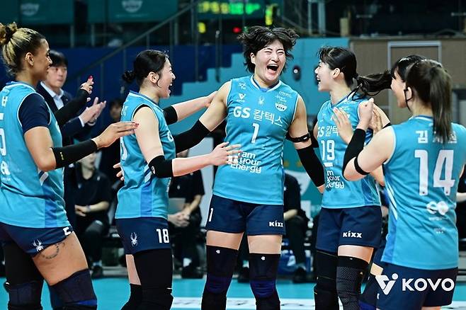 올스타 휴식 마친 GS칼텍스, 흥국생명 6연승 가로막았다...한국전력도 역스윕승