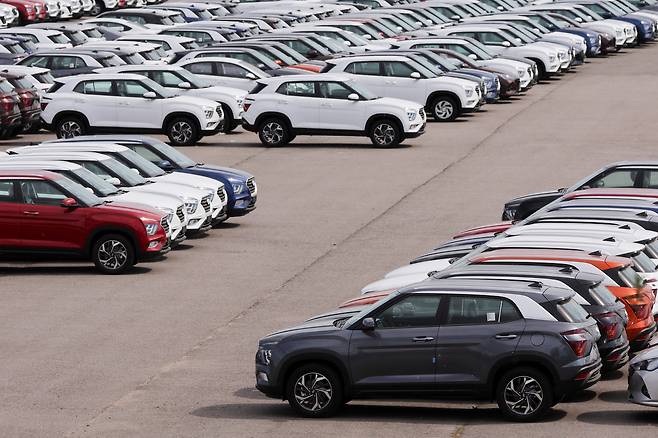 Hyundai cars are seen at a customs terminal on the outskirts of Saint Petersburg, Russia, on June 1, 2022. Hyundai Motor suspended its business in Russia after Russia's invasion of Ukraine in 2022. [REUTERS/YONHAP]