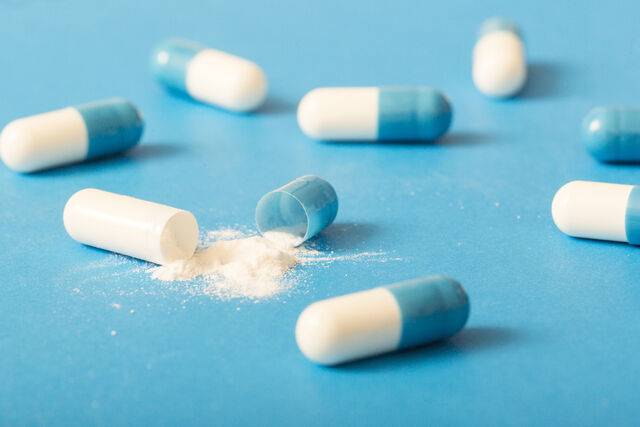 식품의약품안전처로부터 기능성을 인증받은 제품을 선택해야 한다. 클립아트코리아