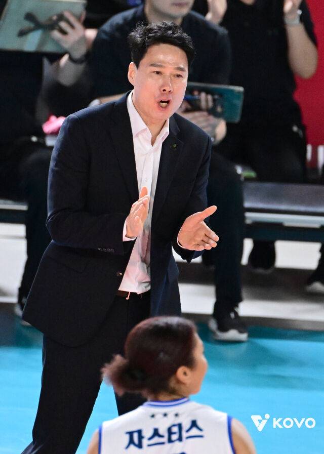 '2위 탈환했지만...' 승장은 걱정이 앞선다 봄배구 위해 버텨야 한다 [MD대전]