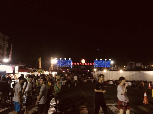 ▲ 차오툰(草屯)' 지역의 동네 야시장 입구. 그곳에 한 달 동안 지내면서 경험할 수 있는 거의 유일한 문화 공간이었다. ⓒ필자