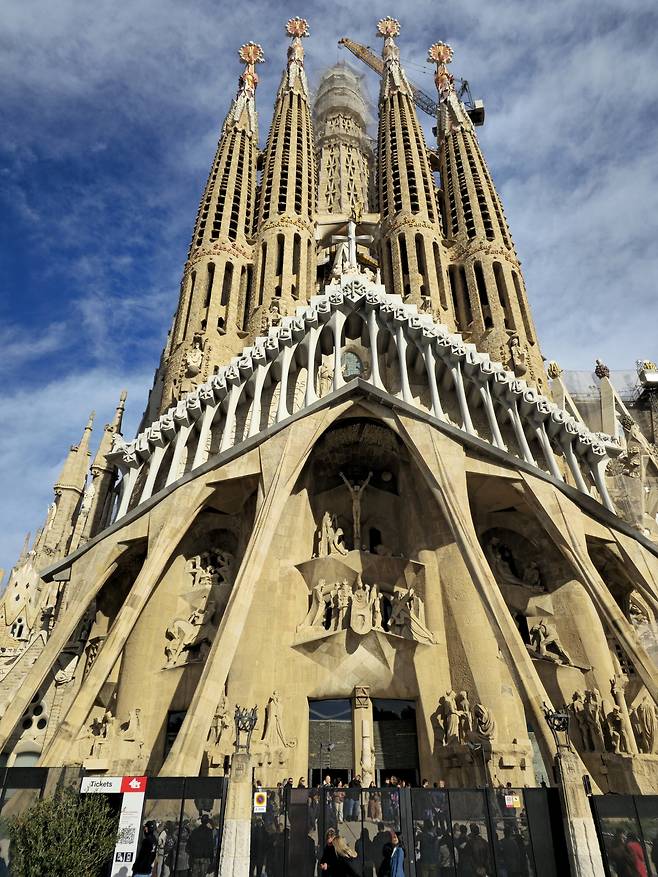 사그라다 파밀리아 성당 서쪽 수난의 파사드.