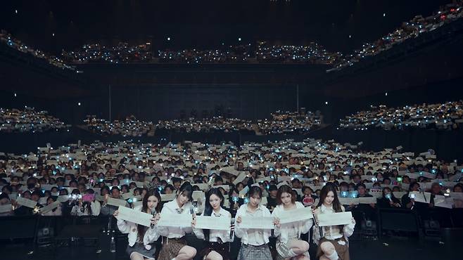 izna(이즈나)“더 멋진 무대로 보답하는 이즈나 될 것”···첫 일본 팬 콘서트 ‘Not Just Pretty’ 전석 매진