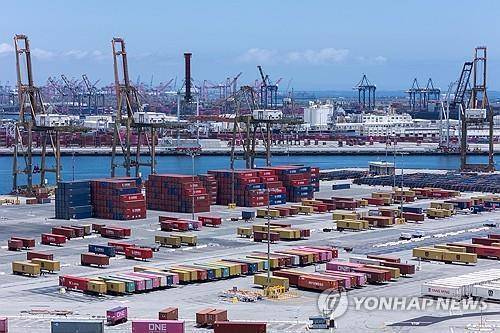 미 로스앤젤레스항의 컨테이너 [로이터 연합뉴스 자료사진. 재판매 및 DB 금지]