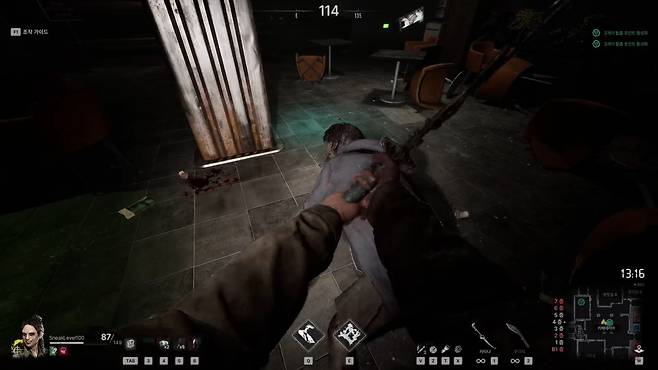 '미드나잇 워커스'의 전투 [게임 화면 캡처]