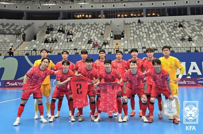 한국 축구가 일본보다 잘하는게 뭐야 日, '韓 광탈' 풋살 아시안컵 3전 전승으로 8강 진출…한국은 3전 전패