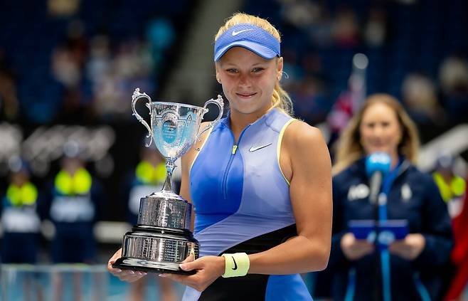 프랑스 선수 중에서 역대 두번째로 호주오픈 주니어 여자단식 정상에 오른 에프레모바. 게티이미지코리아