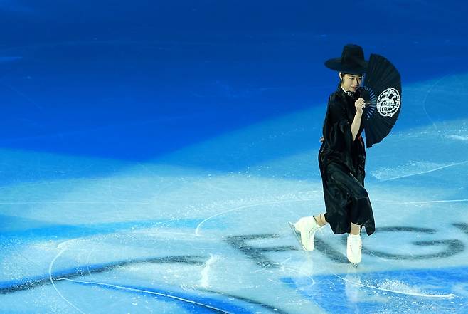 Lee Hae-in performs during the gala exhibition at the ISU Four Continents Figure Skating Championships in Beijing, China, on Jan. 25. [YONHAP]