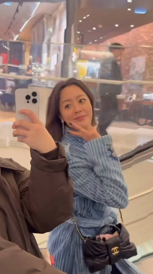 사진=김희선 SNS