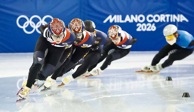 1월23일 충북 진천 국가대표선수촌에서 쇼트트랙 선수들이 훈련하고 있다. ⓒ연합뉴스