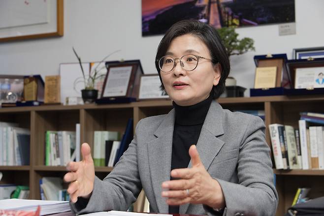 1월28일 오후 서울 여의도 국회 의원회관 사무실에서 만난 더불어민주당 경북도당위원장인 임미애 의원이 시사저널과 인터뷰를 하고 있다. ⓒ시사저널 이종현