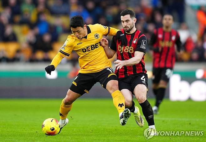 '황희찬 침묵' 울버햄프턴, 본머스에 0-2로 무릎…또다시 연패