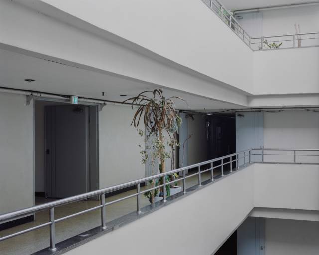 성의석, 이웃주민, 2024. ©Euiseok Seung, 고은사진미술관 제공