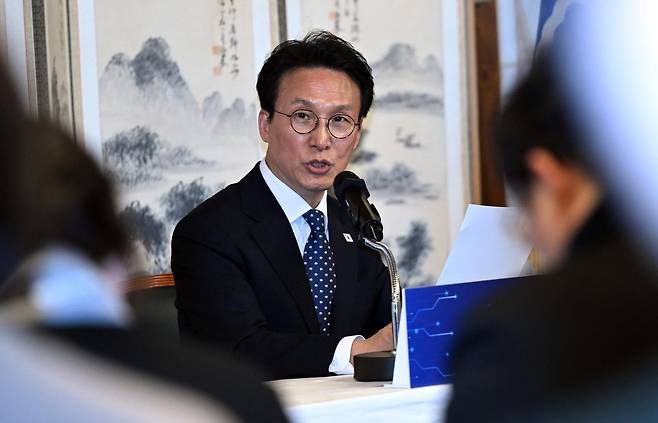 (서울=뉴스1) 이광호 기자 = 김민석 국무총리가 2일 오후 서울 종로구 삼청동 총리공관에서 열린 출입기자단 간담회에서 발언하고 있다. (공동취재) 2026.2.2/뉴스1