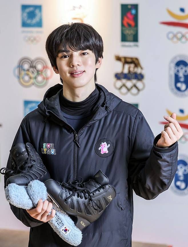 아이돌처럼 훈훈한 외모의 차준환. 김성룡 기자