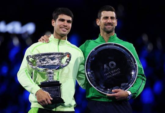 알카라스(왼쪽)와 조코비치. 사진[로이터=연합뉴스]