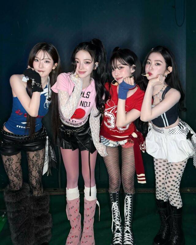 SM을 대표하는 비주얼 멤버들이 한 무대에 모였다. / 에스파 공식 SNS