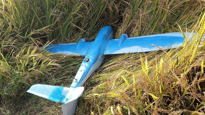 북한이 개성시 장풍군에서 격추시켰다고 주장하며 공개한 무인기 사진. 연합뉴스