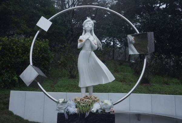 구준엽은 아내를 위한 조각상 제작 과정을 영상으로 제작해 자신의 인스타그램에 공개했다. 구준엽 인스타그램 캡처