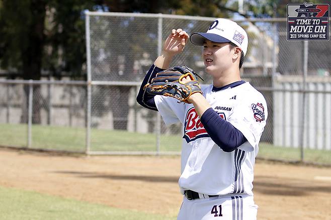 두산 서준오가 호주 시드니에서 진행되는 스프링캠프에서 불펜 피칭을 하고 있다. 두산베어스 제공