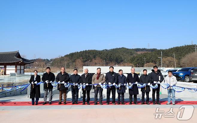 지난 2일 열린 이종일 생가지 주변 종합정비사업 준공식 테이프 컷팅 모습(태안군 제공. 재판매 및 DB금지)2026.2.3/뉴스1