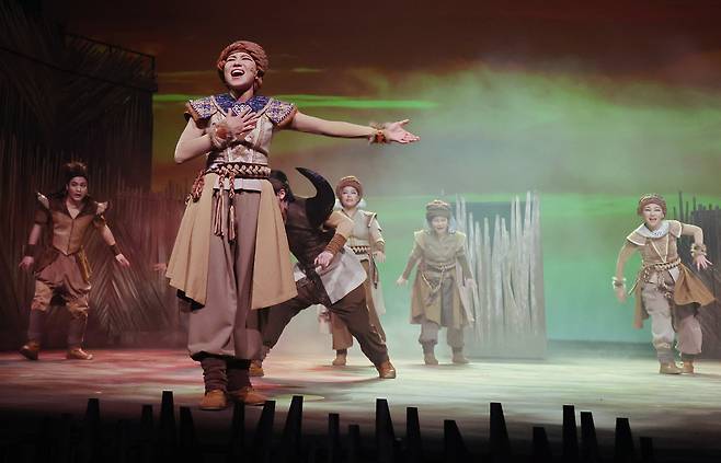 험난한 초원에서 굳센 어른으로 성장하는 ‘푸른 사자 와니니’ /에이엠컬처