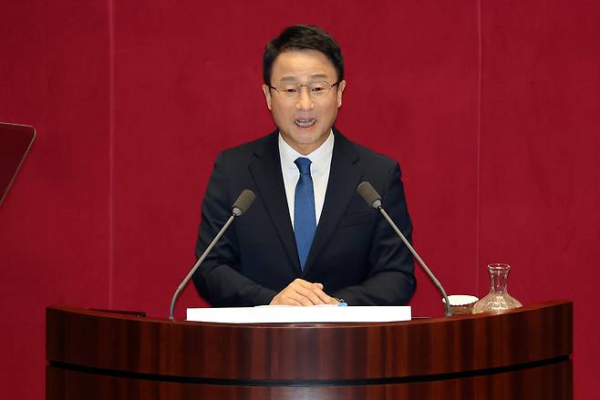 더불어민주당 한병도 원내대표가 3일 국회에서 열린 제432회 국회(임시회) 제2차 본회의에서 국정에 관한 교섭단체 대표 연설을 하고 있다. 연합뉴스