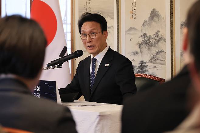 김민석 국무총리가 2일 서울 종로구 삼청동 총리공관에서 열린 출입기자단 간담회에서 발언하고 있다. 연합뉴스