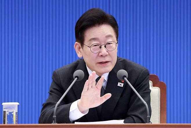 1월29일 이재명 대통령이 청와대에서 열린 수석보좌관회의에서 발언하고 있다. ⓒ연합뉴스