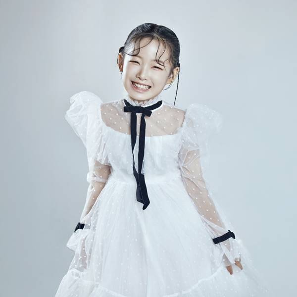 ▲ '내 이름 아시죠' 무대 영상이 700만 조회수를 돌파하는 등 뜨거운 반응을 얻는 이수연. 제공|토탈셋