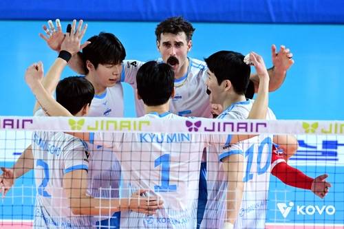 삼성화재를 꺾고 1위 추격에 시동을 건 대한항공 [한국배구연맹 제공. 재판매 및 DB 금지]