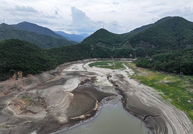 2025년 9월 9일 극심한 가뭄으로 재난사태까지 선포됐던 강원 강릉의 오봉저수지. 연합뉴스 제공