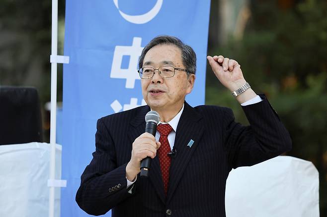 사이토 데쓰오 중도개혁연합 공동대표가 지난달 23일 도쿄에서 다카이치 사나에 일본 총리의 중의원 해산 이후 모인 유권자들에게 연설을 하고 있다. 로이터연합뉴스