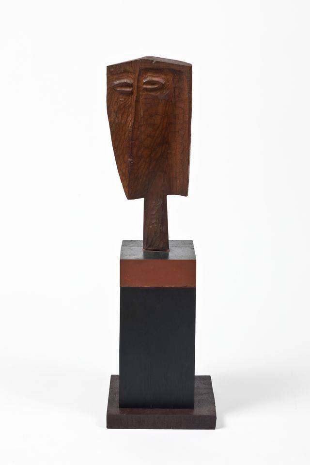 Face  1975 Wood 21.5 x 21 x 71(h)cm 8.5 x 8.3 x 28(h)in.  *재판매 및 DB 금지
